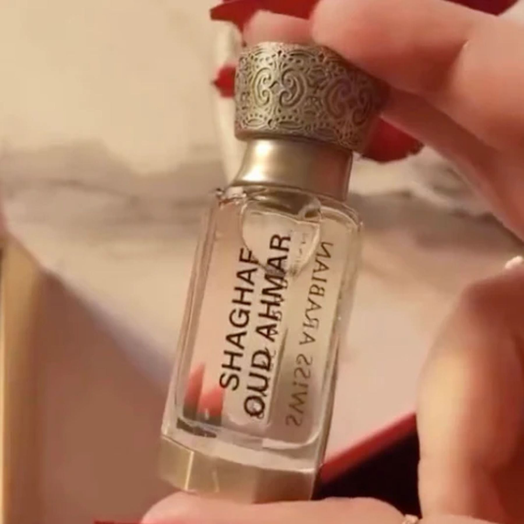 SHAGHAF OUD AHMAR CPO 12ML - Dupescents.se