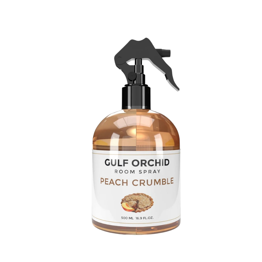 Rumsspray Gulf Orchid Peach Crumble med fruktig doft och spraypump i transparent flaska