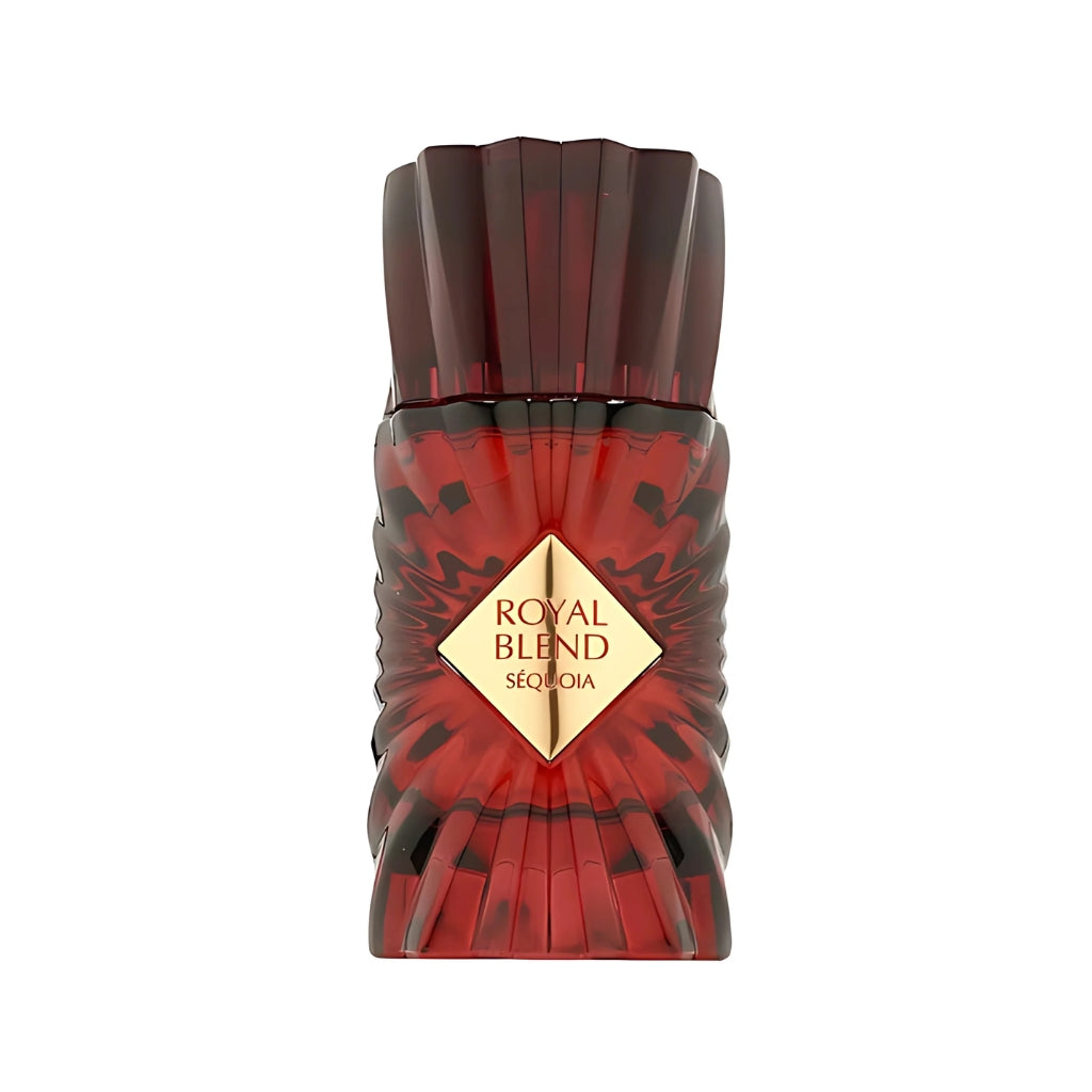 Royal Blend Sequoia herrparfym i röd flaska med dekorativ design från Tolkning av Killian Angels Share Paradis