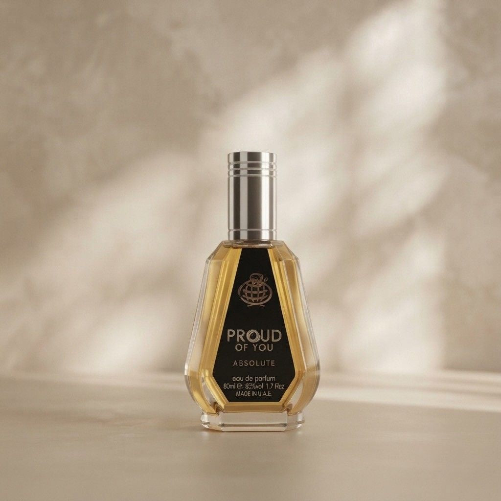 Fragrance World-parfym i bärnstensflaska med metalliskt silverlock och rundad hals